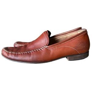 Johnson and Murphy full grain men’s leather loafer very good condition 9.5.